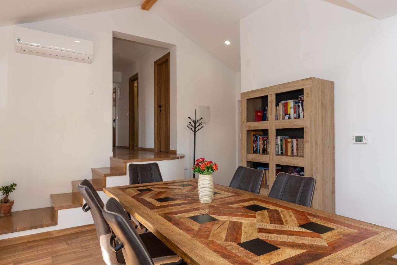 D&D Apartmani Biograd Na Moru Bagian luar foto