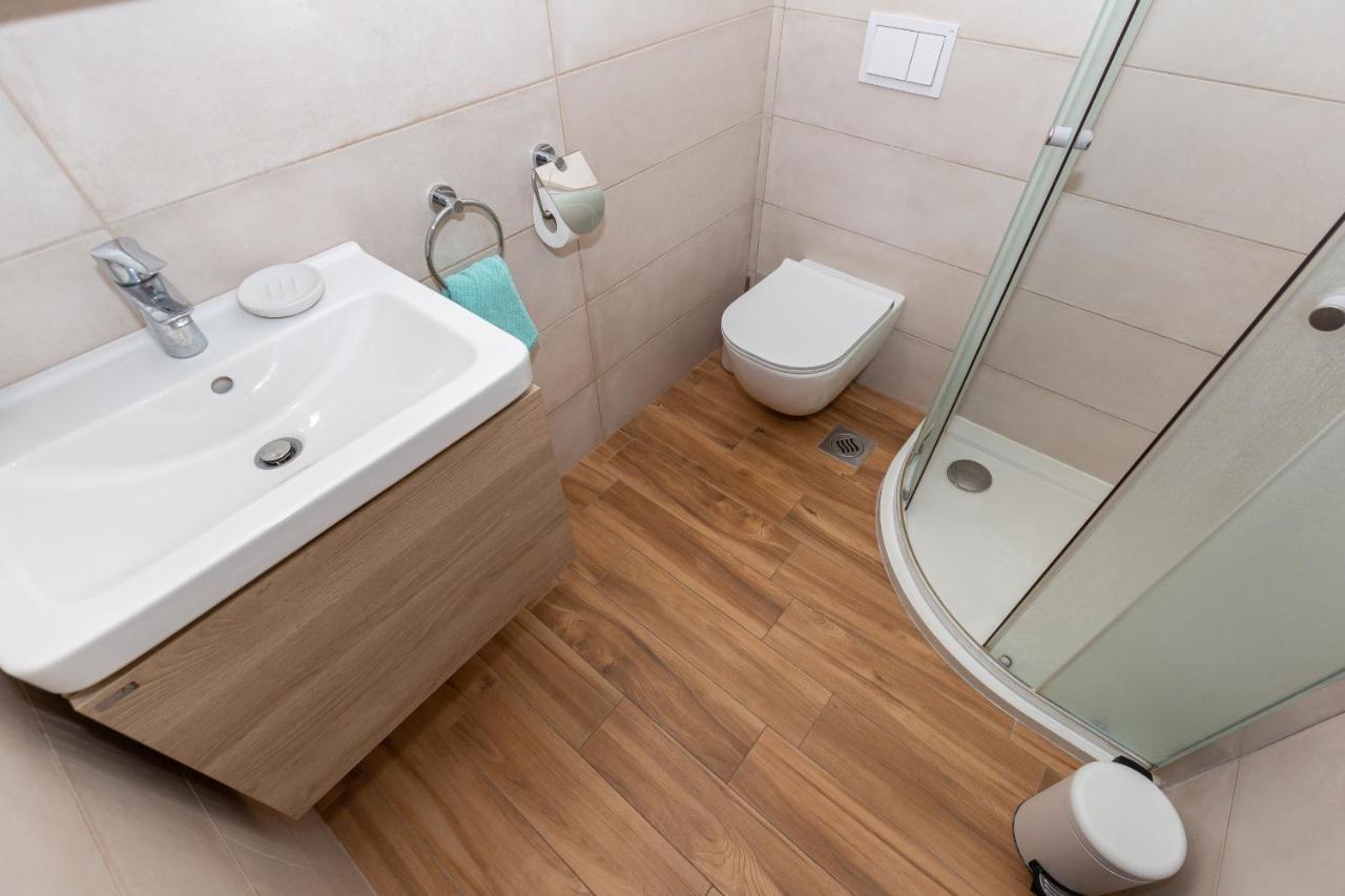 D&D Apartmani Biograd Na Moru Bagian luar foto