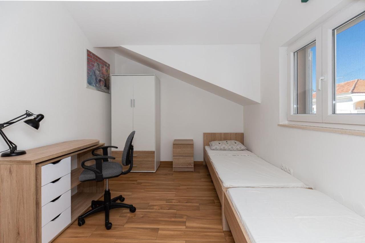 D&D Apartmani Biograd Na Moru Bagian luar foto