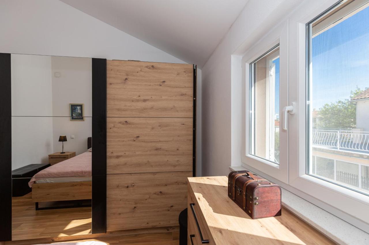 D&D Apartmani Biograd Na Moru Bagian luar foto